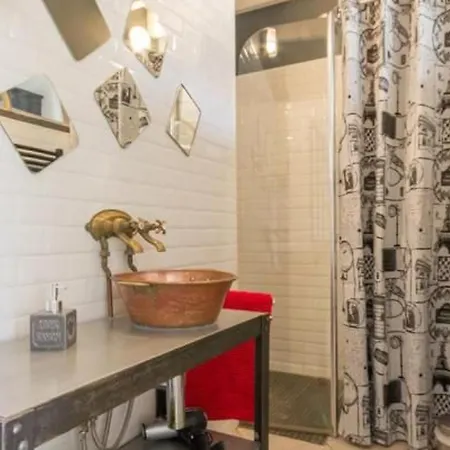 De Charme Pres De Nantes Avec Jardin De 2300 M², Terrasse Privative Et Velos A Disposition - Fr-1-306-798 Saint-Sébastien-sur-Loire